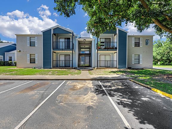 5th image of 3205 E Olive Rd #4-044