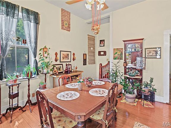 5th image of 508 E Garfield St