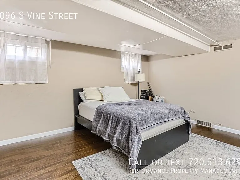 1096 S Vine St — Photo 18