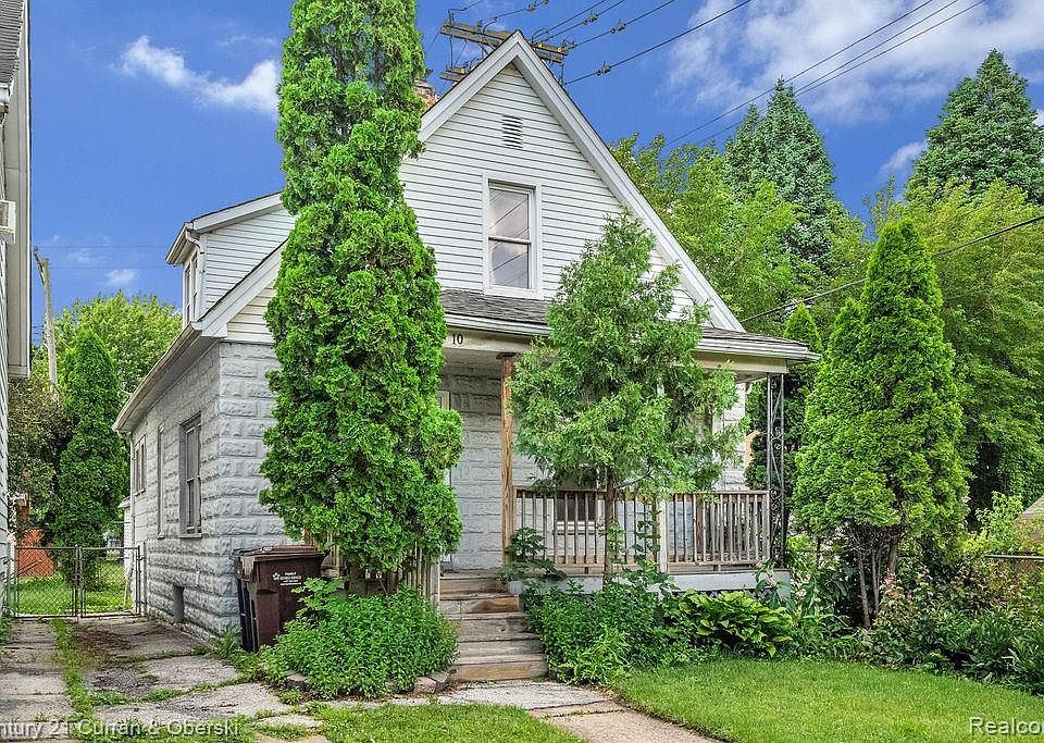 1st image of 10 Perrin St