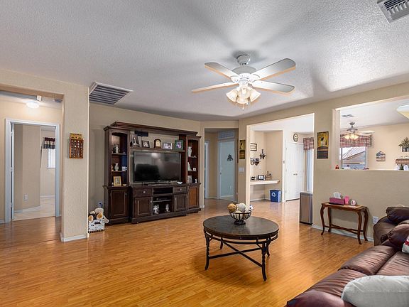 5th image of 15469 W Sierra St
