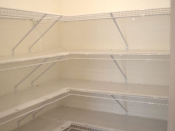 5th image of 331 Edna May Dr