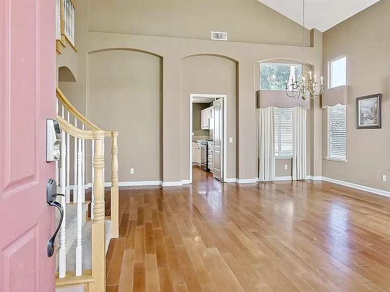 2293 Joseph Damon Dr — Photo 8