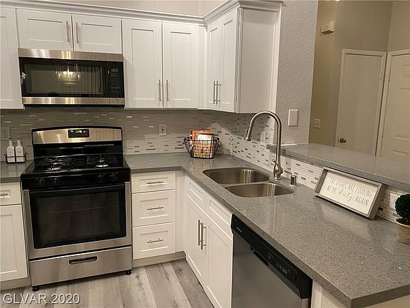 3rd image of 251 S Green Valley Pkwy Unit 4111