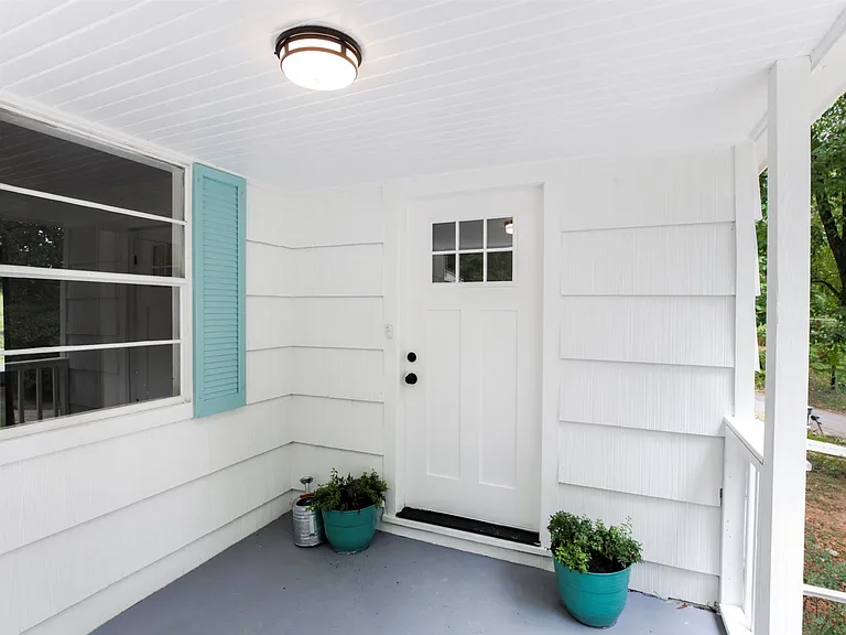 724 Rose Dr — Photo 4