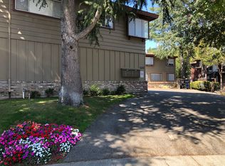 4315 Collins Ct, Mountain View, CA 94040