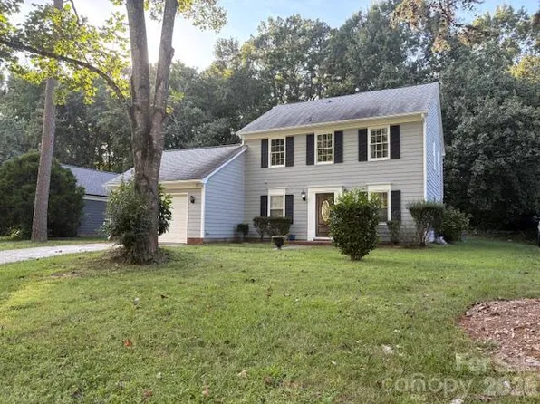 5324 Donnefield Dr, Charlotte, NC 28227