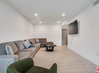 1021 S Shenandoah St #101, Los Angeles, CA 90035