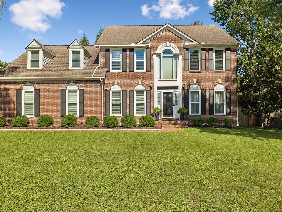 1st image of 301 Mill Run Cir