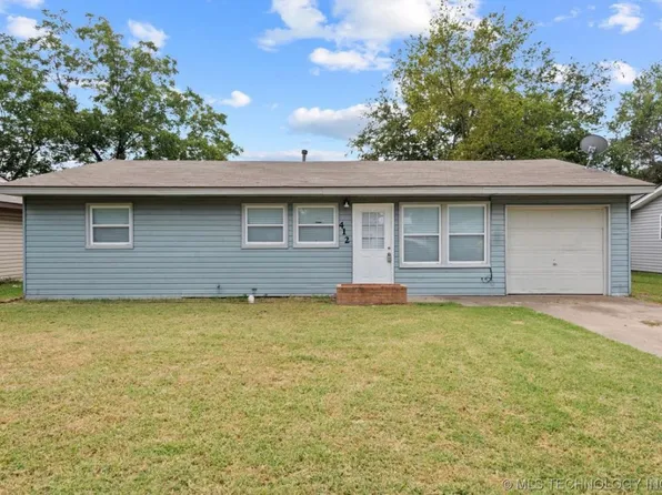 412 Lindenwood Dr, Bartlesville, OK 74003