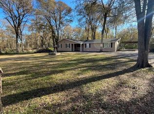 3046 River Bend Ln, Sealy, TX 77474