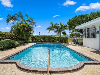 8490 Grand Canal Dr, Miami, FL, 33144