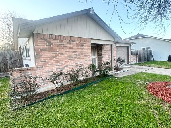 10738 Highland Woods Dr