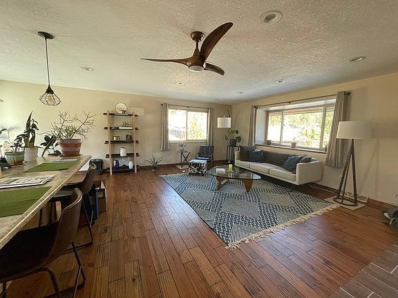4th image of 11647 Crescent Park Dr