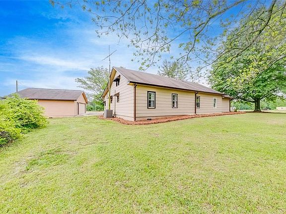 2nd image of 2630 Prospect Rd