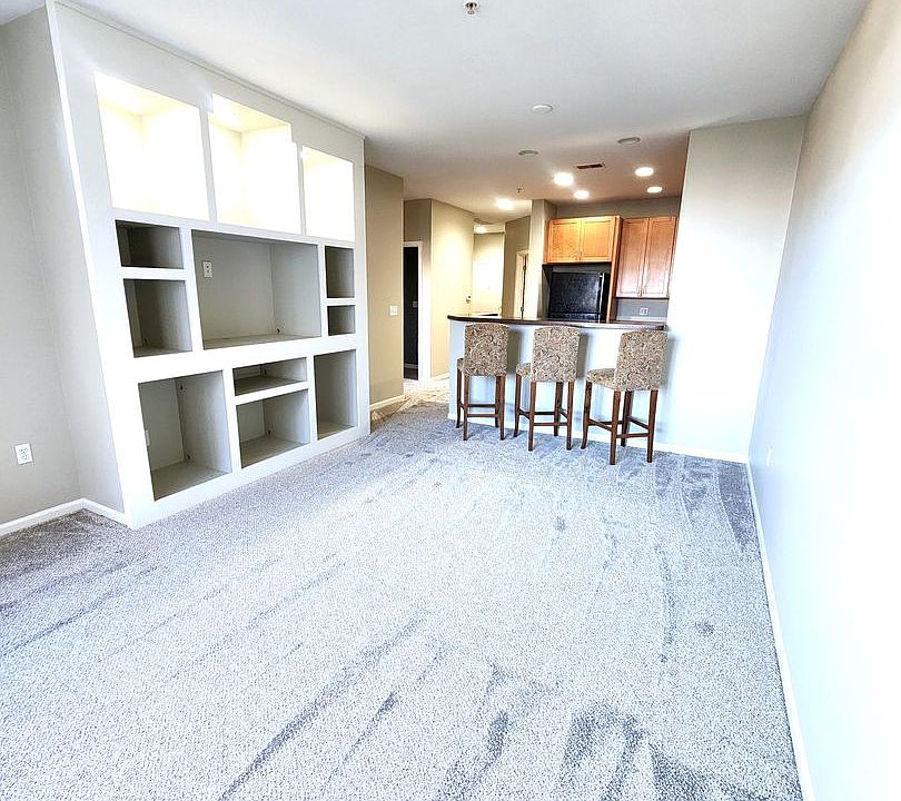 1st image of 3872 S Lake Dr