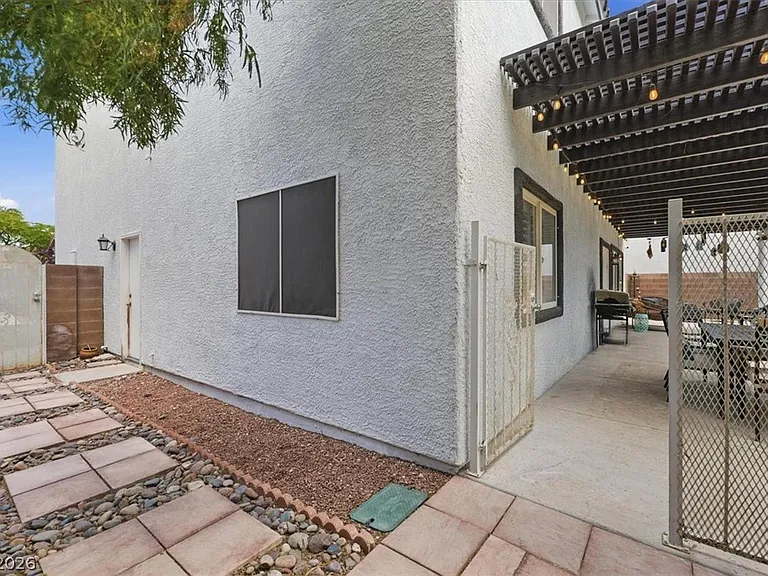5397 Esparon Ave — Photo 34