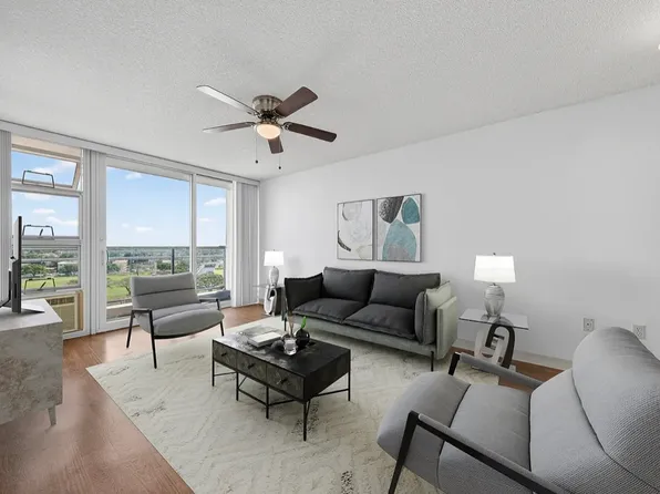 94-979 Kauolu Pl #9, Waipahu, HI 96797