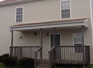 6617 Beechbrook Ct, Louisville, KY 40218