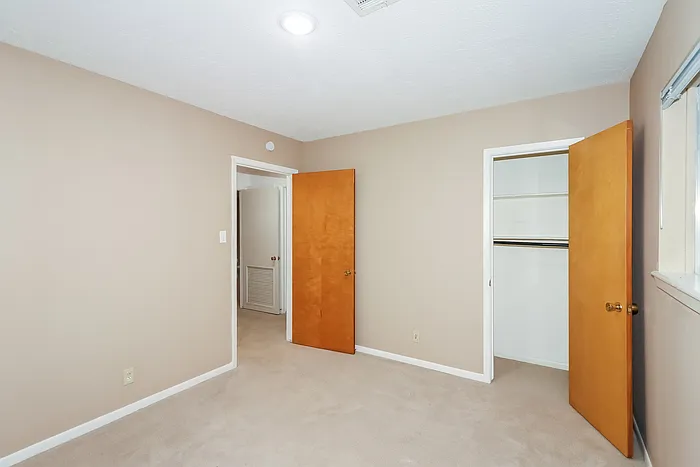 9 Hillcrest St — Photo 14