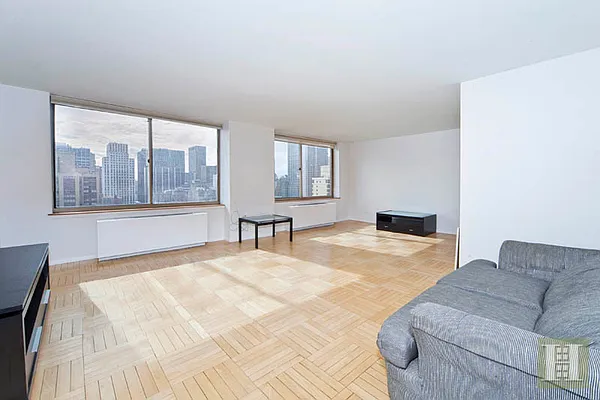 Rented by Halstead Real Estate | media 33