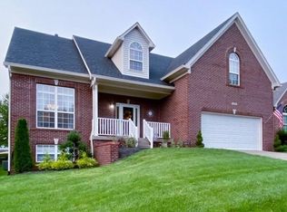 11105 Vista Greens Dr, Louisville, KY 40241