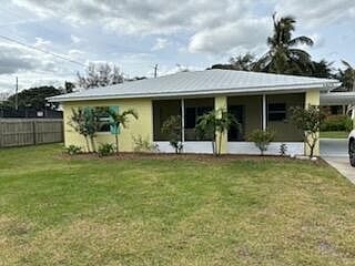 1st image of 4404 SE Mulford Ln