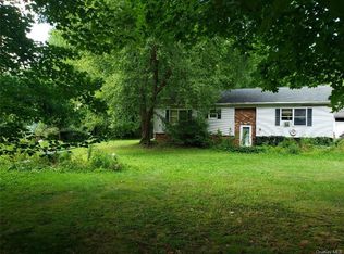 481 Roosa Gap Rd, Bloomingburg, NY 12721
