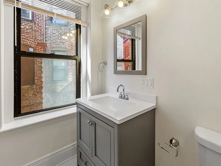 864 Huntington Ave #2 — Photo 6
