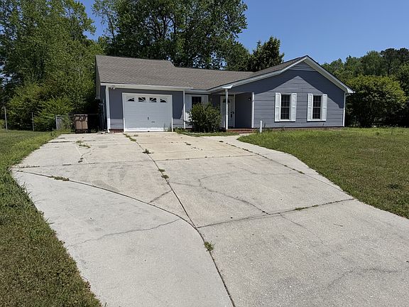 2nd image of 203 Woodcrest Ct
