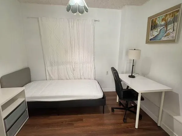 2954 Dollarton Hwy, North Vancouver, BC V7H 1B3