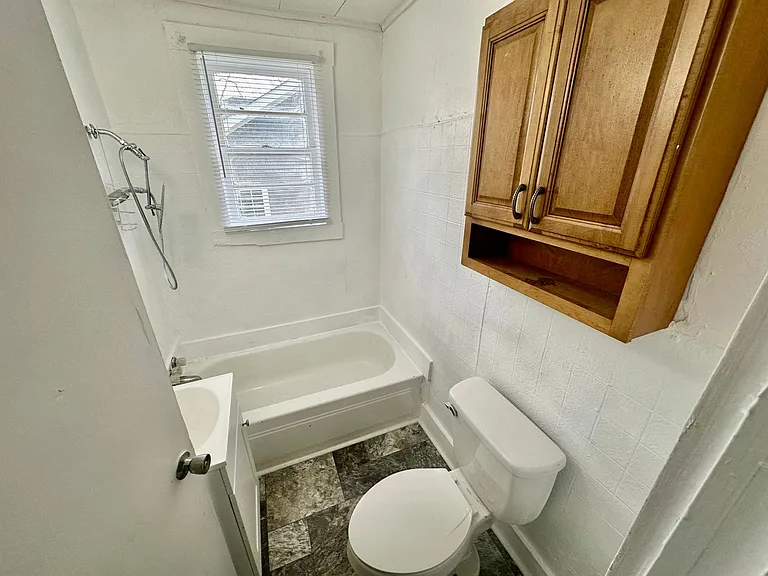 1510 Whatley St — Photo 10