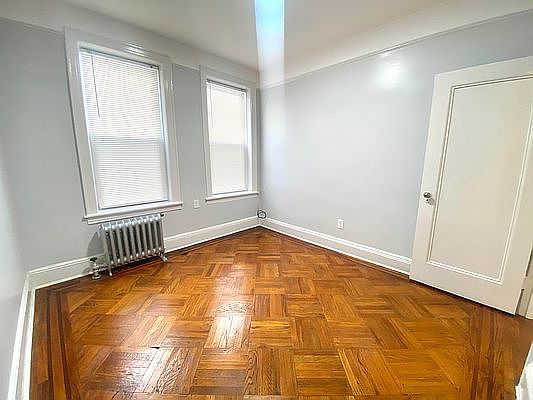 5th image of 34-29 43rd St #3R