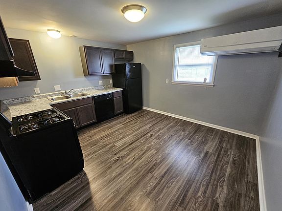 3rd image of 1851 E 8th St #11219188