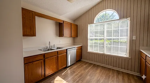 36 Le Moyne Dr Photo 1