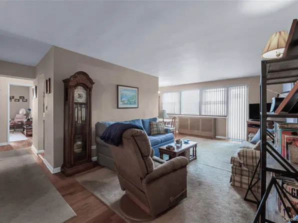 88-08 151 Avenue #5C, Howard Beach, NY 11414