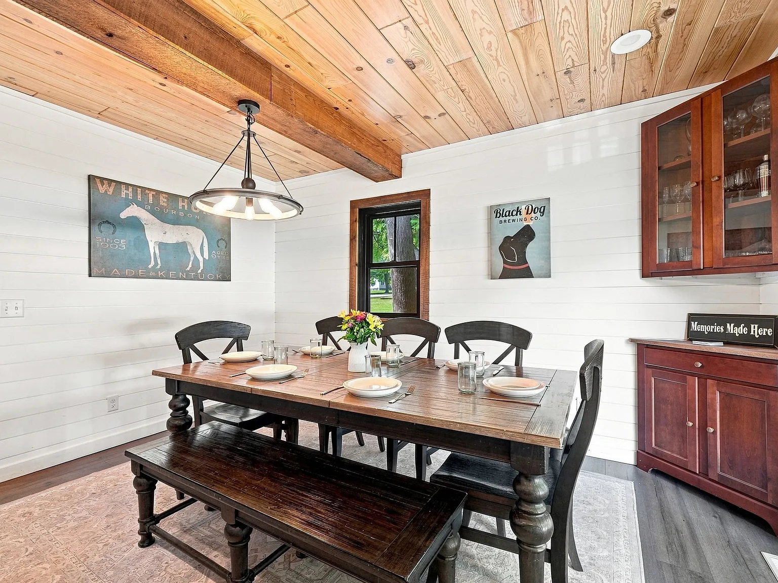 5 bed, 2500 sqft, $3,500 — Photo 4
