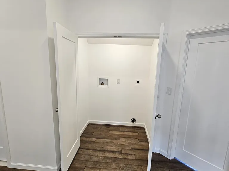 in unit laundry (washer & dryer included)