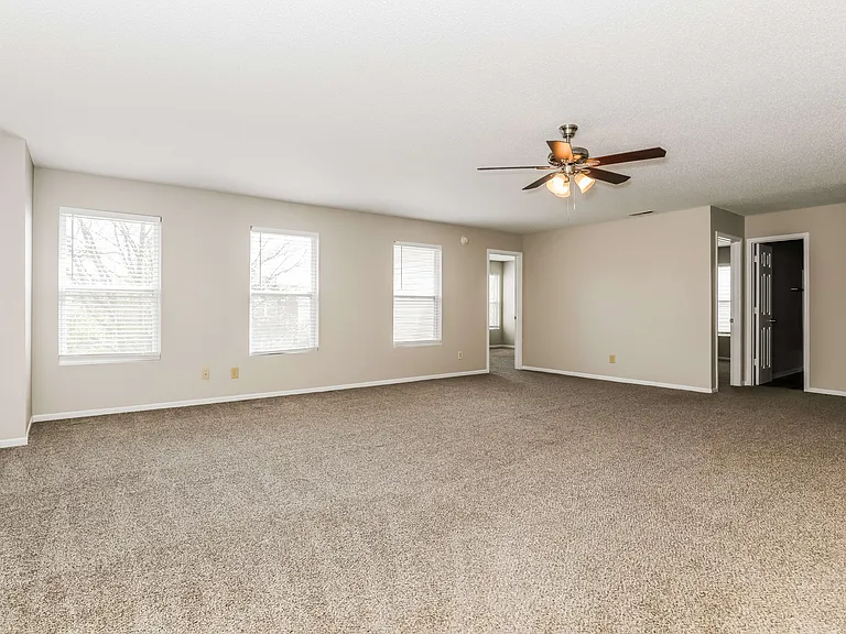 15305 Radiance Dr — Photo 7