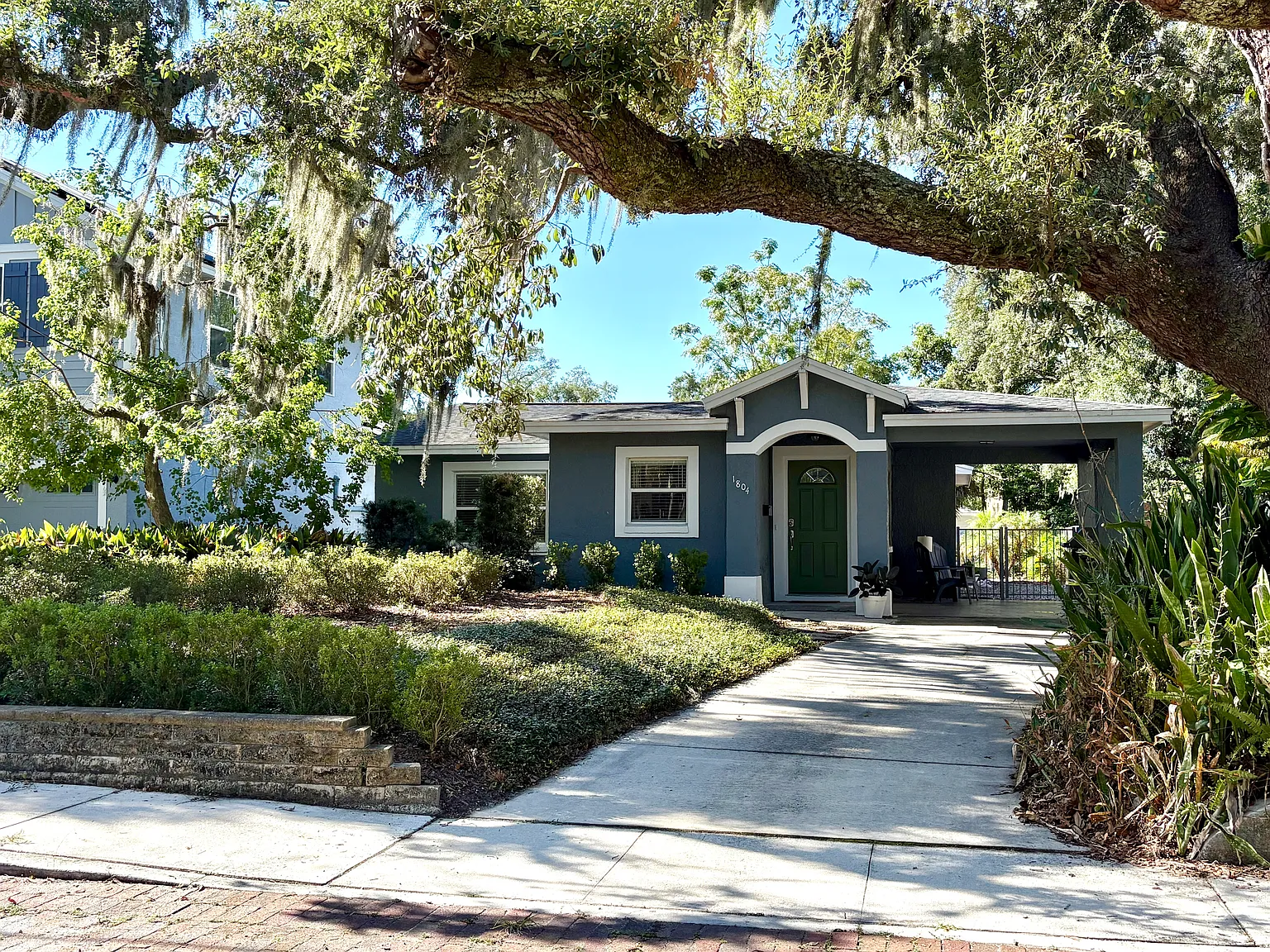 3 bed, 1409 sqft, $3,300 — Photo 1