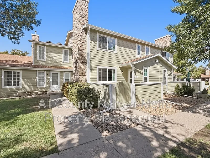 2 bed, 1.5 bath, 1061 sqft, $2,495 — Photo 3