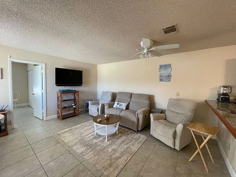 1440 Sheafe Ave NE #112 — Photo 6