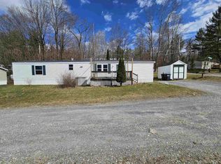 91 Cassie Ln, Bennington, VT 05201