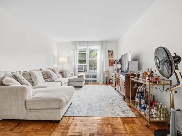 75-10 Yellowstone Blvd #2H, Rego Park, NY 11374