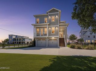 119 Jefferson Davis Ave, Biloxi, MS 39530