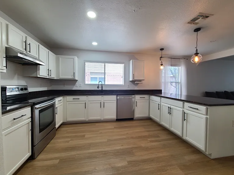13306 Baldwin Rdg — Photo 2