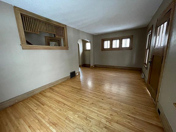4th image of 3615 Van Buren St NE