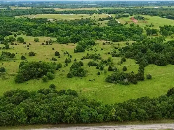 4 N County Road 3160, Elmore City, OK 73433