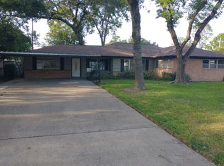 10418 Knoboak Dr, Houston, TX 77043