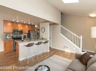 808 2nd Ave APT 1, Kirkland, WA 98033